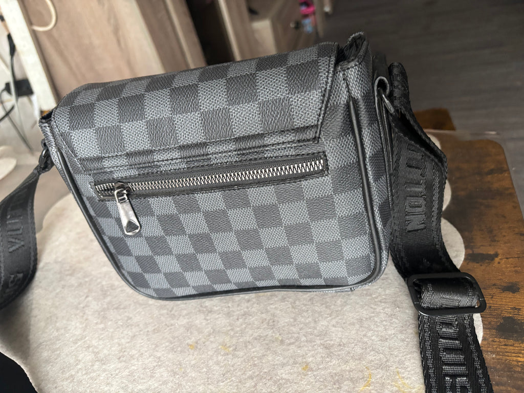 Nieuwe imitatie herentassen