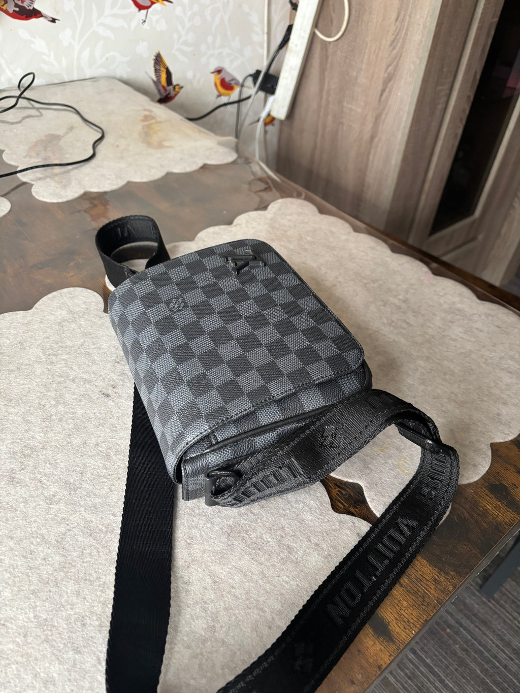 Nieuwe imitatie herentassen